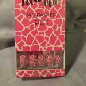 Red‎ Aspen Nail Dashes ✨Pink Giraffe Georgia - NIB